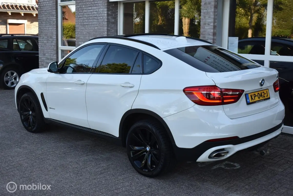 XDrive40d High Executive NLauto Weinig eigenaar Standkachel Pano