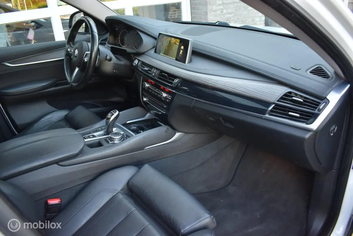 XDrive40d High Executive NLauto Weinig eigenaar Standkachel Pano