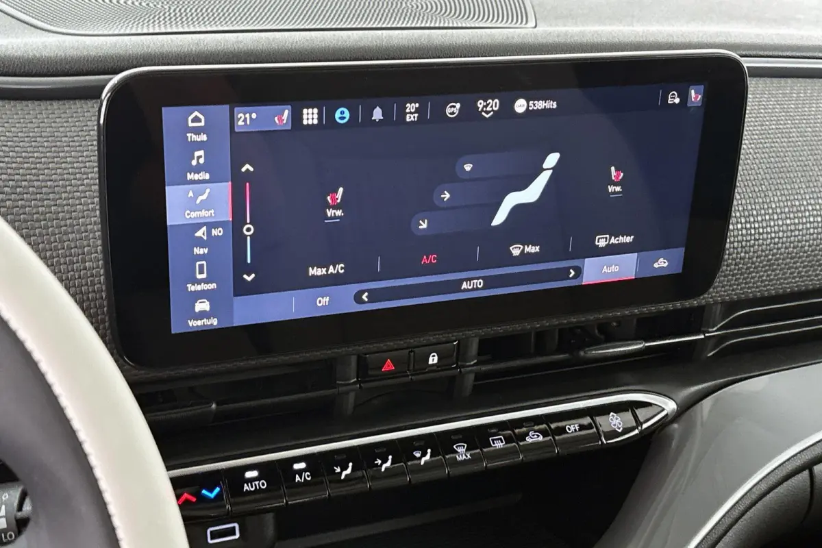 3+1 La Prima 42 kWh Panoramadak Stoelverwarming Camera Apple CarPlay