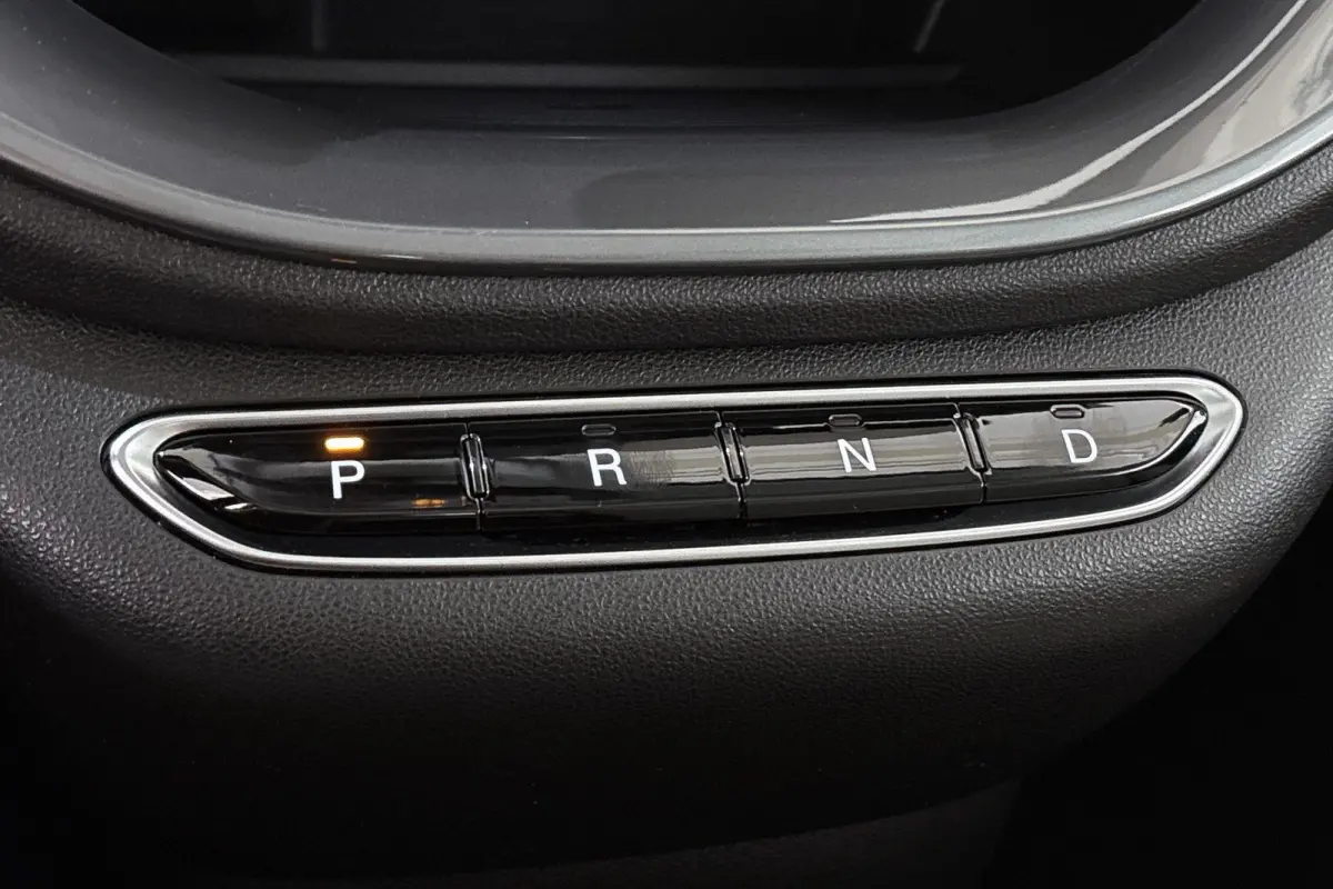 3+1 La Prima 42 kWh Panoramadak Stoelverwarming Camera Apple CarPlay