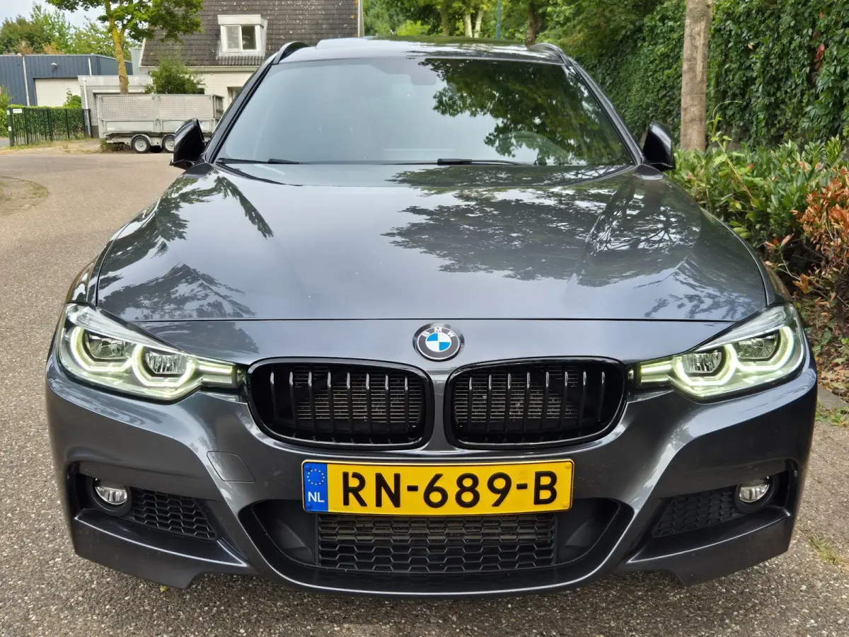 M Sport PANO HUD Apple CarPlay Trekhaak Alcantara HiFi Inklapbare spiegels NAP Corporate Lease Executive