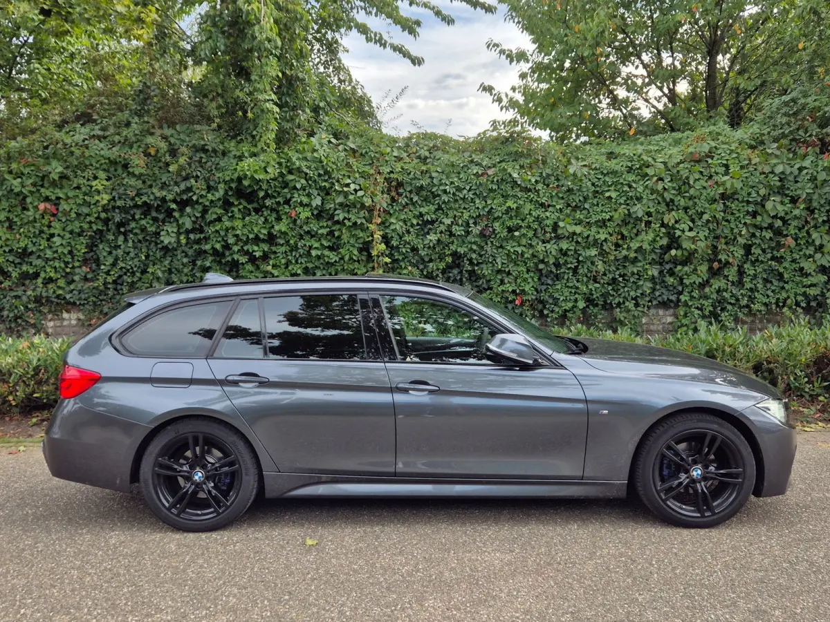 M Sport PANO HUD Apple CarPlay Trekhaak Alcantara HiFi Inklapbare spiegels NAP Corporate Lease Executive