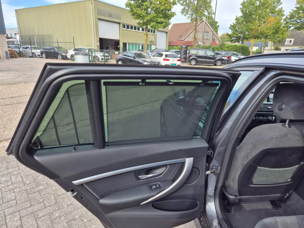 M Sport PANO HUD Apple CarPlay Trekhaak Alcantara HiFi Inklapbare spiegels NAP Corporate Lease Executive