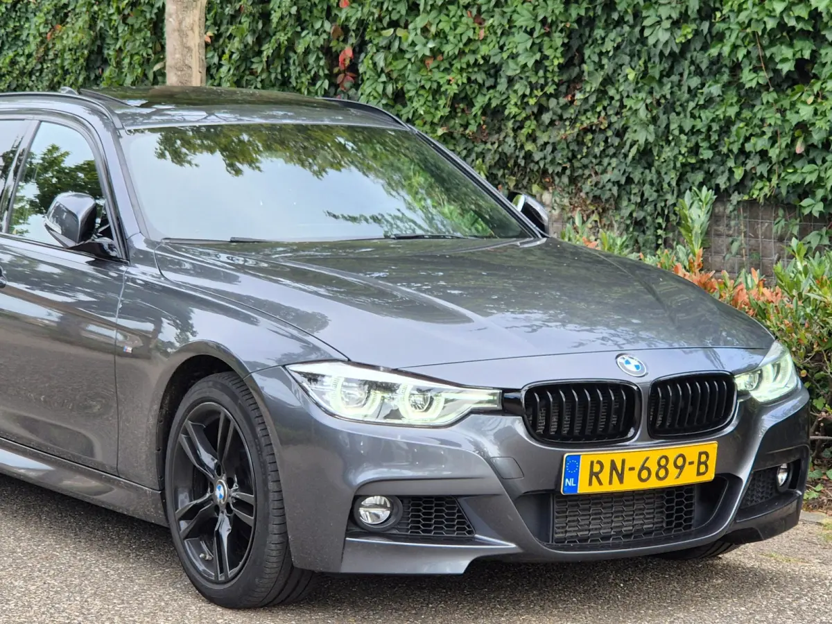 M Sport PANO HUD Apple CarPlay Trekhaak Alcantara HiFi Inklapbare spiegels NAP Corporate Lease Executive