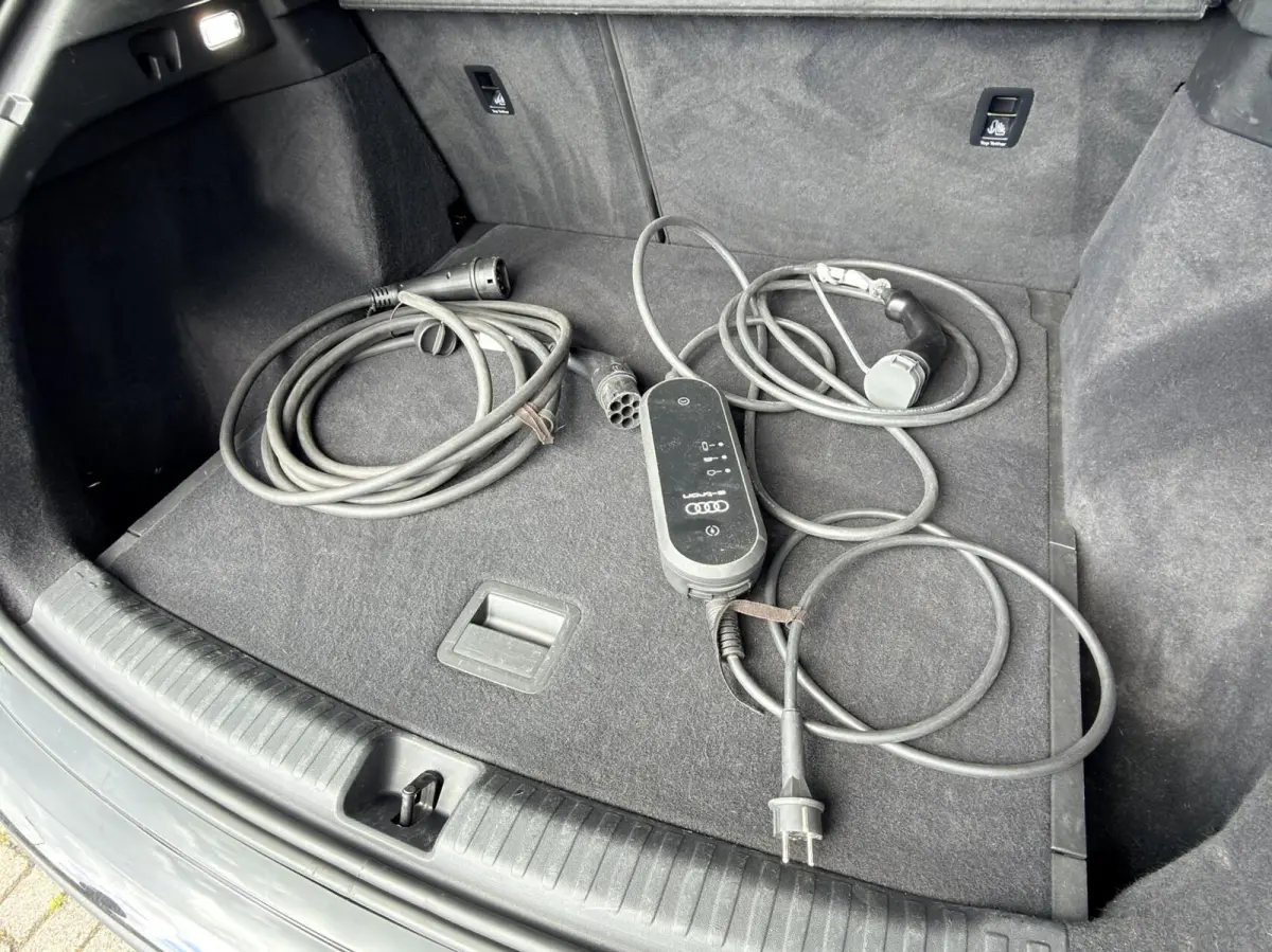 40 Launch edition Advanced Plus 77 kWh 1e eig|Carplay|Warmtepomp|Dealer OH|