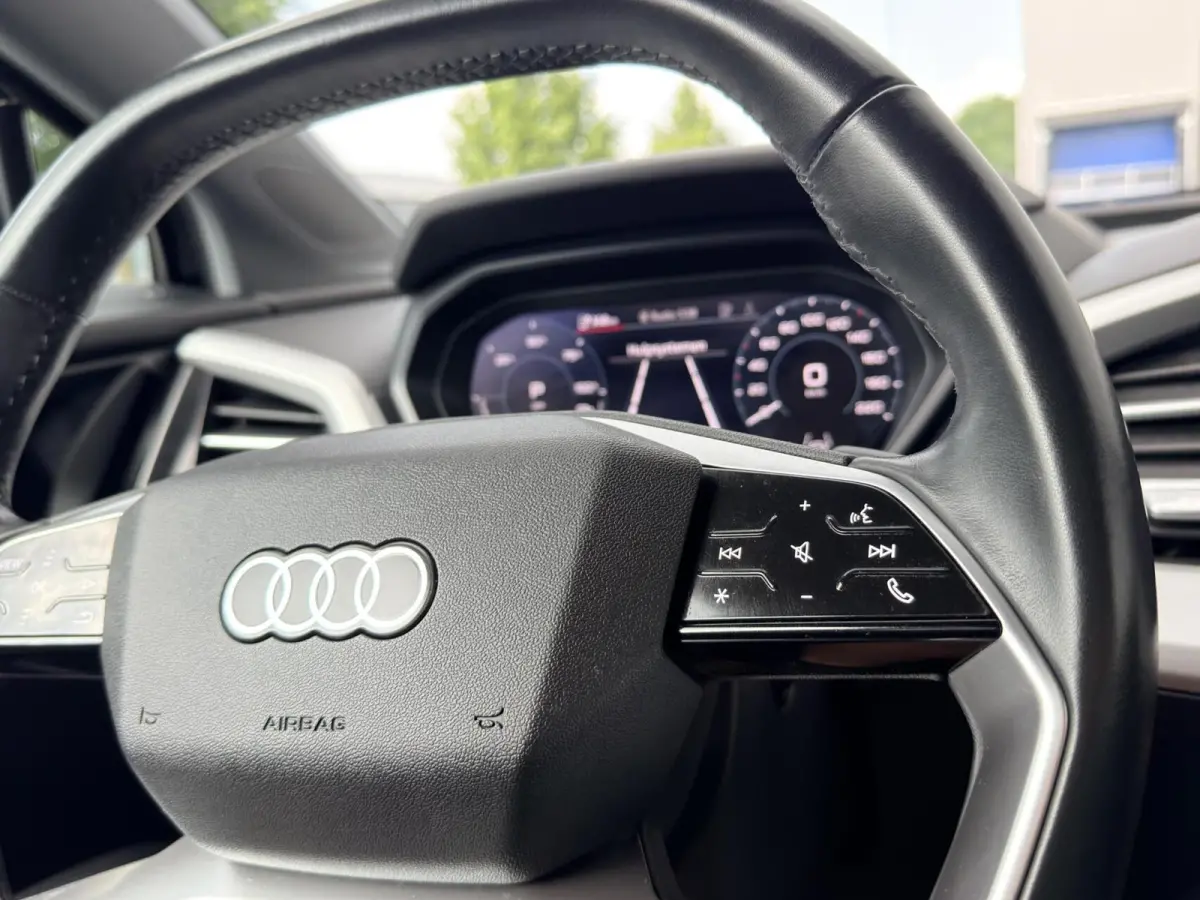 40 Launch edition Advanced Plus 77 kWh 1e eig|Carplay|Warmtepomp|Dealer OH|