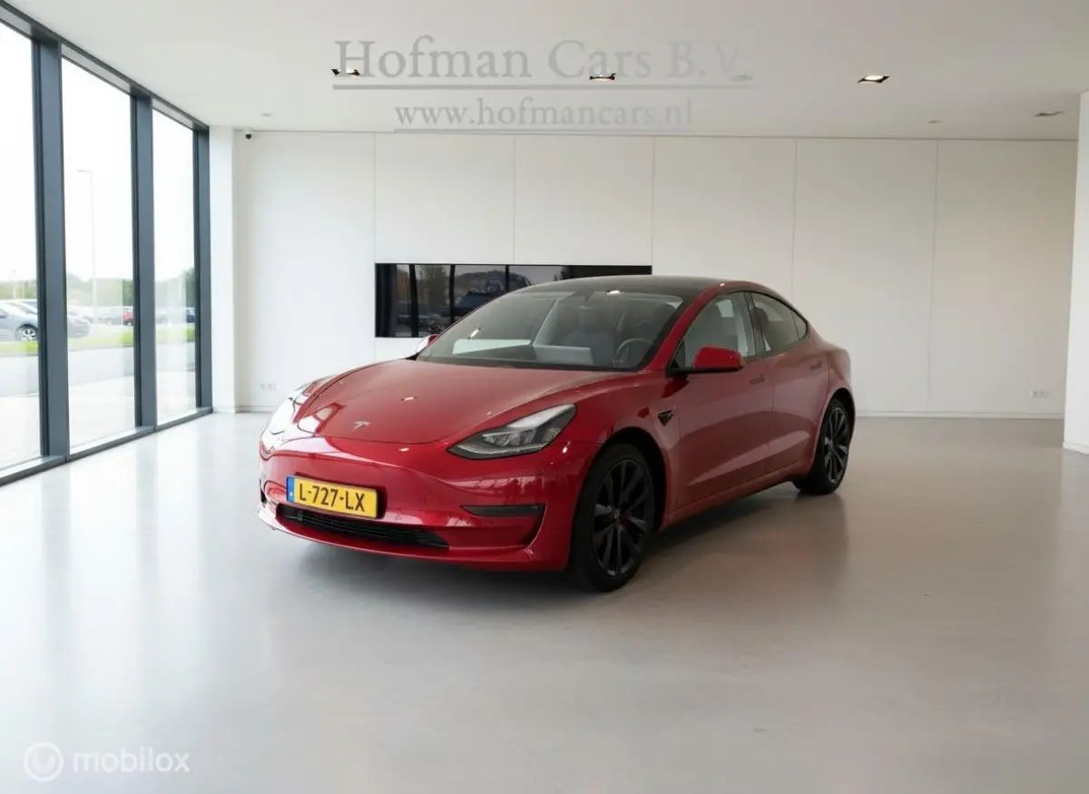 Standard RWD Plus 60kWh | Warmtepomp | MOBA | NAP | Mica Rood