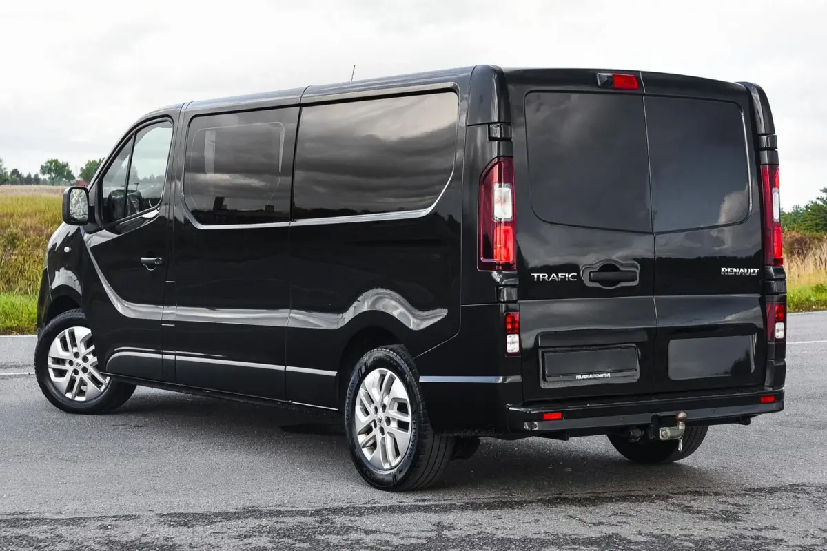 bestel 2.0 dCi 145 T29 L2H1 DC Luxe