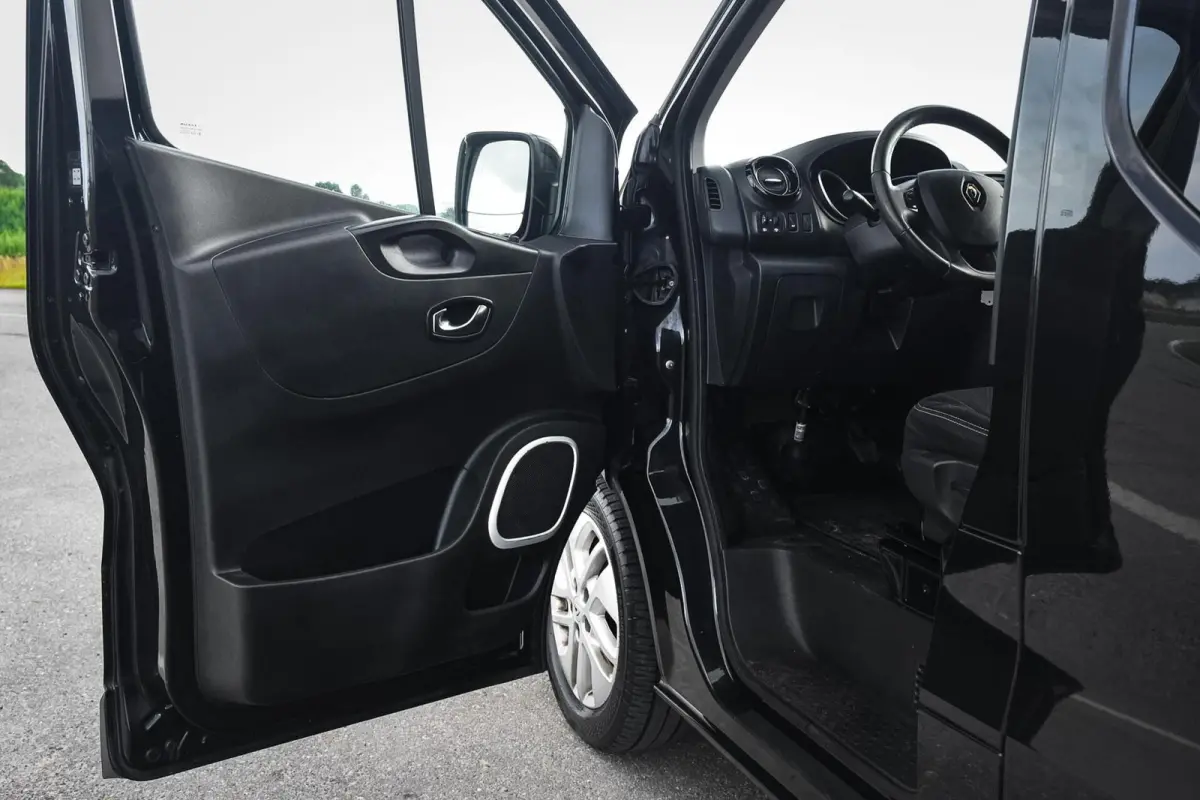 bestel 2.0 dCi 145 T29 L2H1 DC Luxe