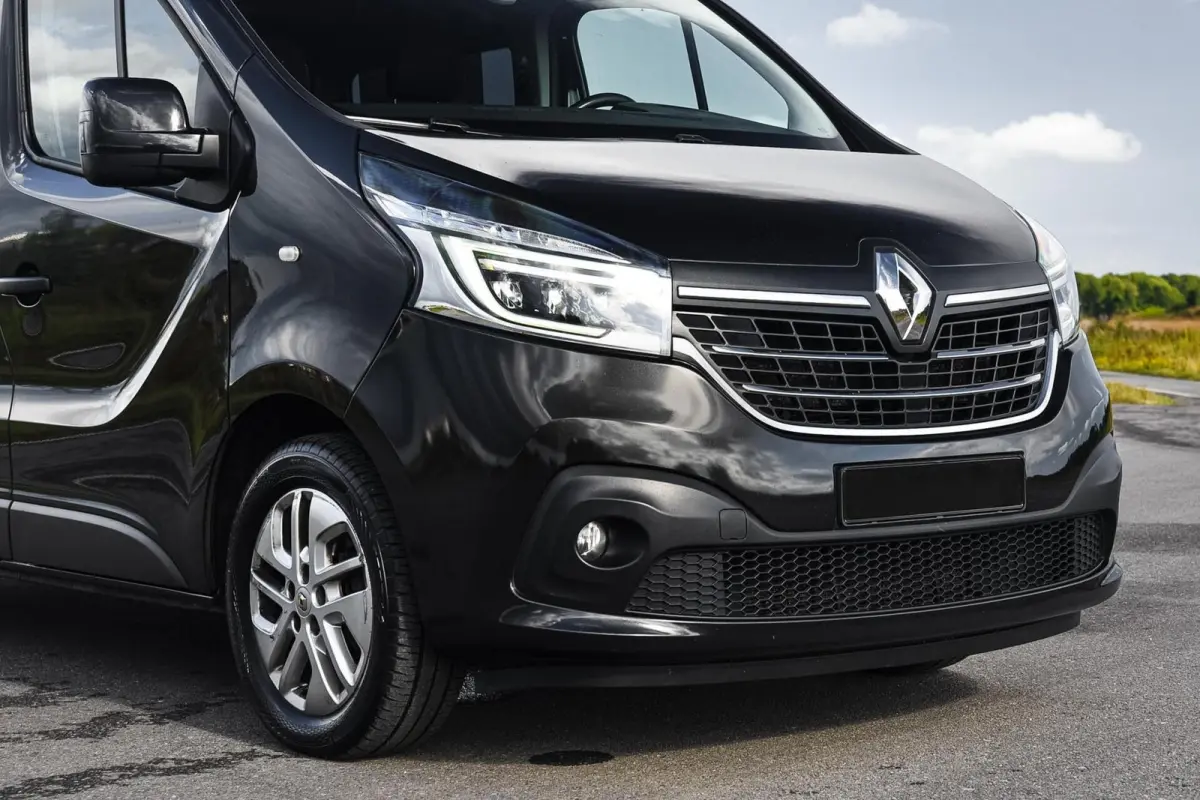bestel 2.0 dCi 145 T29 L2H1 DC Luxe