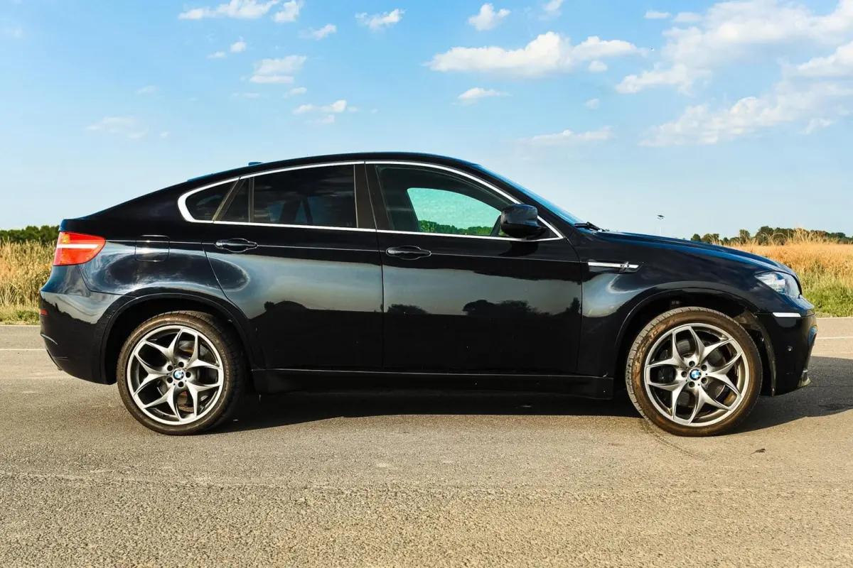 M 4.4 V8 555PK LCI | Pano | Soft-Close | Standkachel