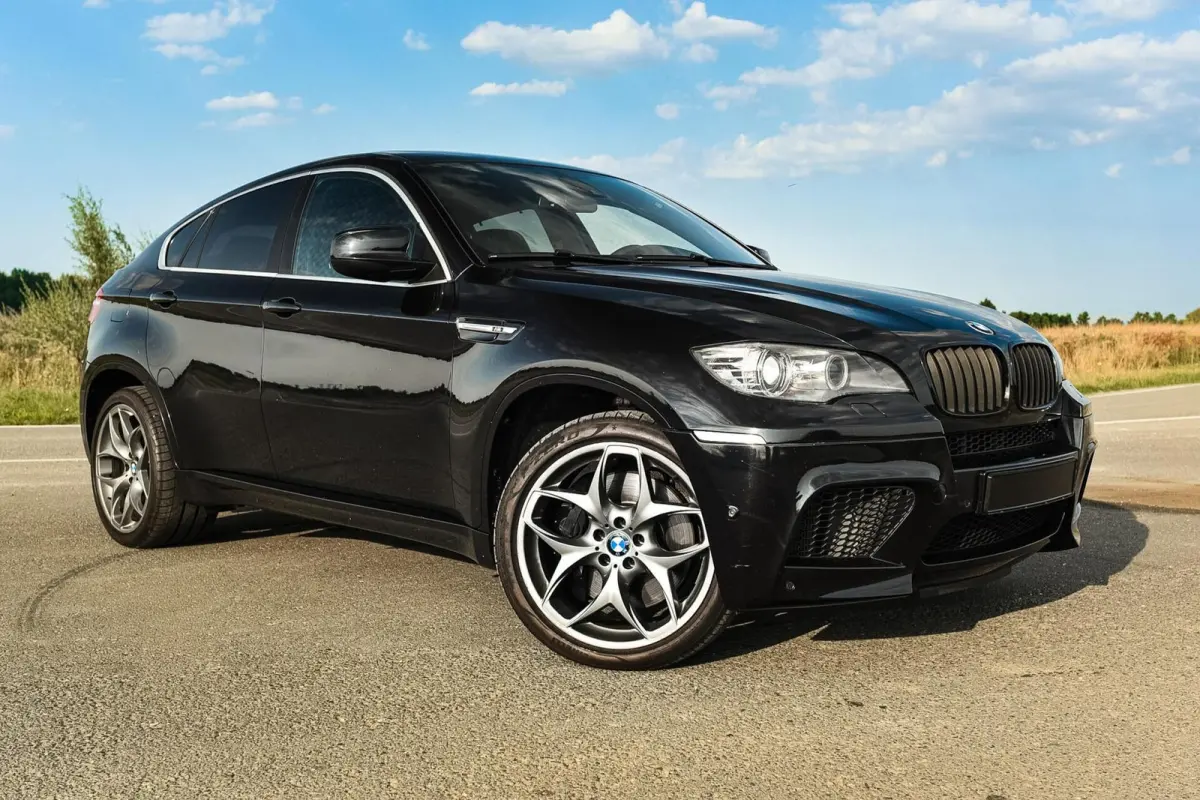 M 4.4 V8 555PK LCI | Pano | Soft-Close | Standkachel
