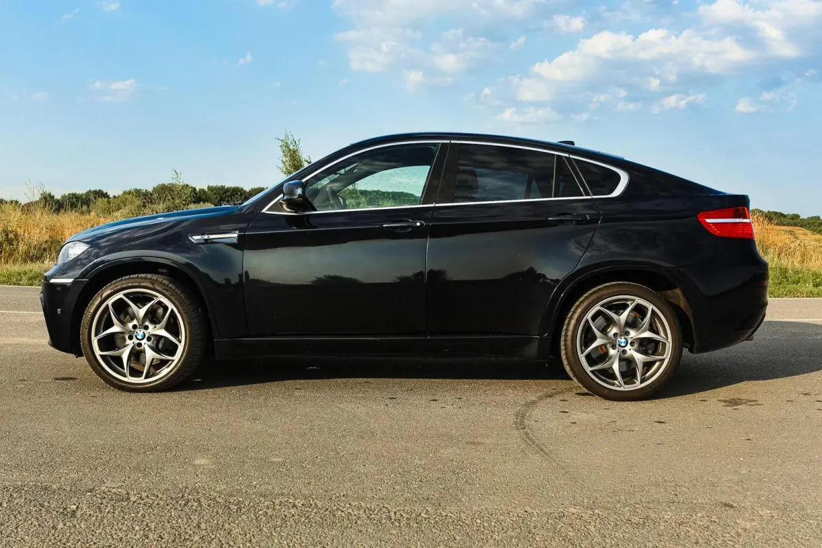 M 4.4 V8 555PK LCI | Pano | Soft-Close | Standkachel
