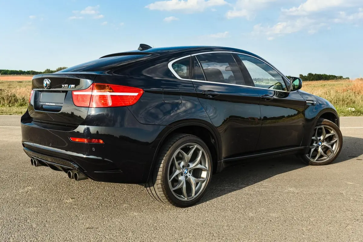 M 4.4 V8 555PK LCI | Pano | Soft-Close | Standkachel