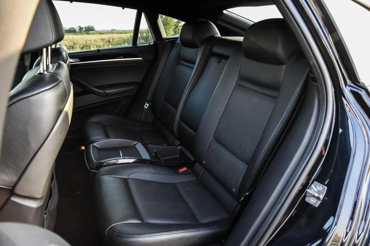 M 4.4 V8 555PK LCI | Pano | Soft-Close | Standkachel