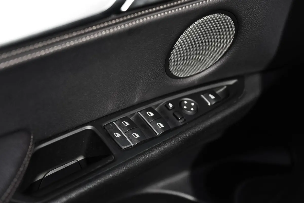 40e M Sport Pano HUD Harman Kardon Trekhaak 360° LED