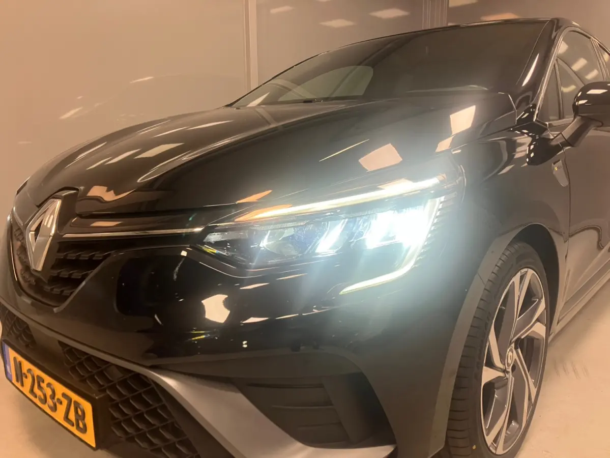 1.6 E-Tech Hybrid 140 R.S. Line | RS| LED | Camera | Navigatie | Trekhaak | Eerste eigenaar |