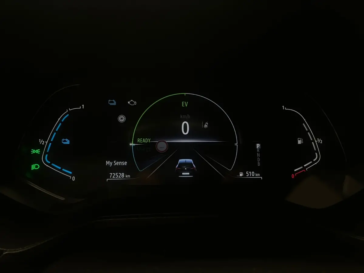 1.6 E-Tech Hybrid 140 R.S. Line | RS| LED | Camera | Navigatie | Trekhaak | Eerste eigenaar |