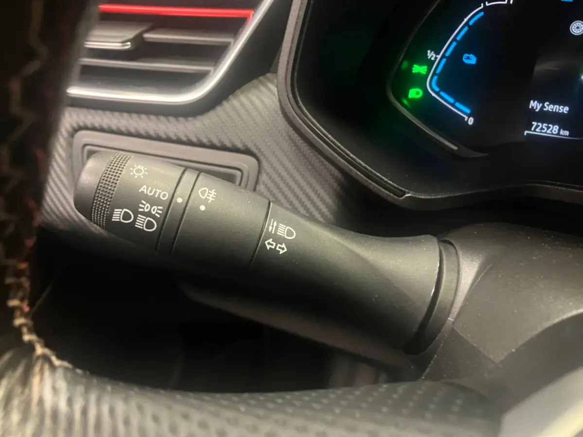 1.6 E-Tech Hybrid 140 R.S. Line | RS| LED | Camera | Navigatie | Trekhaak | Eerste eigenaar |