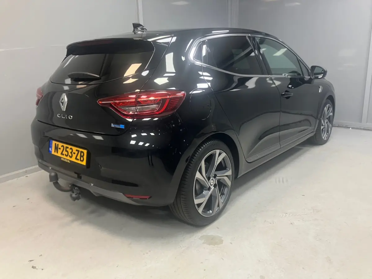 1.6 E-Tech Hybrid 140 R.S. Line | RS| LED | Camera | Navigatie | Trekhaak | Eerste eigenaar |