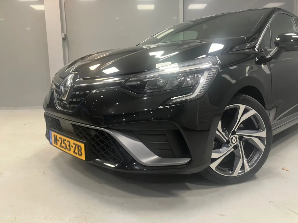 1.6 E-Tech Hybrid 140 R.S. Line | RS| LED | Camera | Navigatie | Trekhaak | Eerste eigenaar |