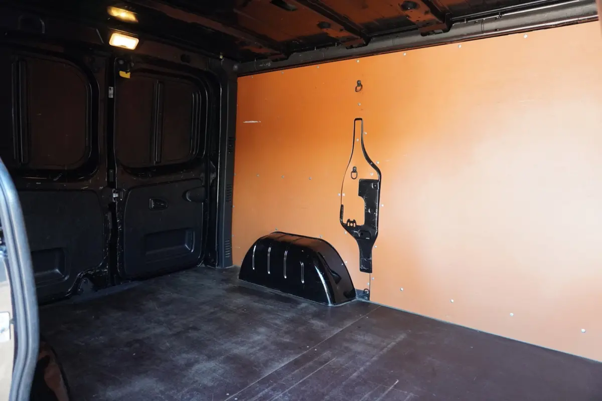 1.6 dCi T27 L1H1 Work Edition Energy | 3 Zitter | 95.000KM | Airco | Navigatie | Zwart | 2019 | Inruil mogelijk
