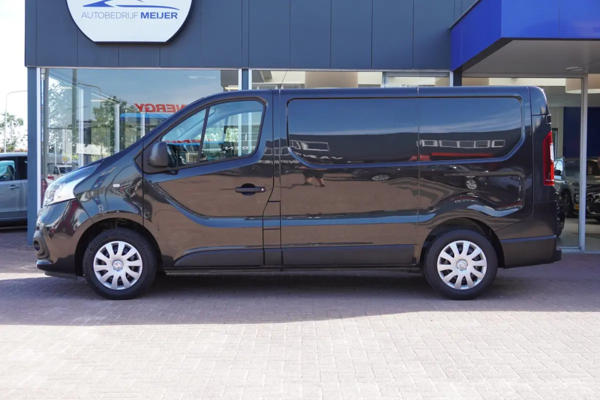 1.6 dCi T27 L1H1 Work Edition Energy | 3 Zitter | 95.000KM | Airco | Navigatie | Zwart | 2019 | Inruil mogelijk