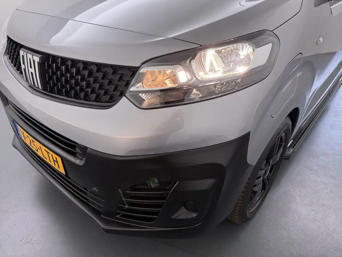 e-Scudo L3H1 50kWh BLACK EDITION | Achterdeuren met ruiten | Airco | Metaalkleur