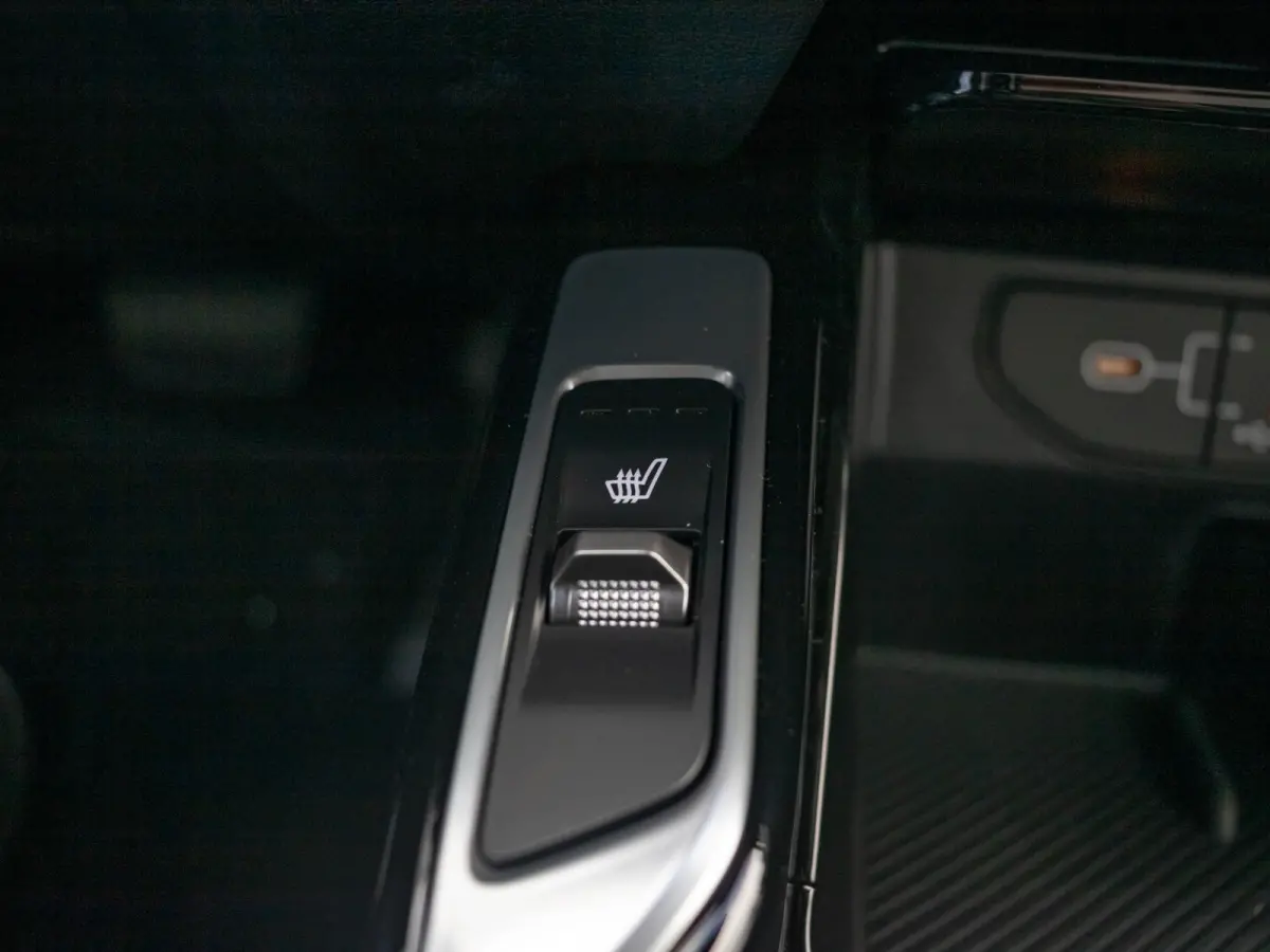 1.6 T-GDi Plug-in Hybrid 4WD DynamicPlusLine 7p | Actieprijs* | Bose | Schuifkanteldak | ZOMERDEAL | Navi. | Clima. | Adapt. Cruise. | Dodehoekassistentie | Panodak | Stoel&Stuur Verwarming