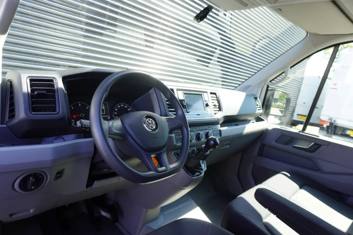 140pk Bakwagen 430x212x212 Laadklep Zijdeur 140pk Apple Carplay Cruise control
