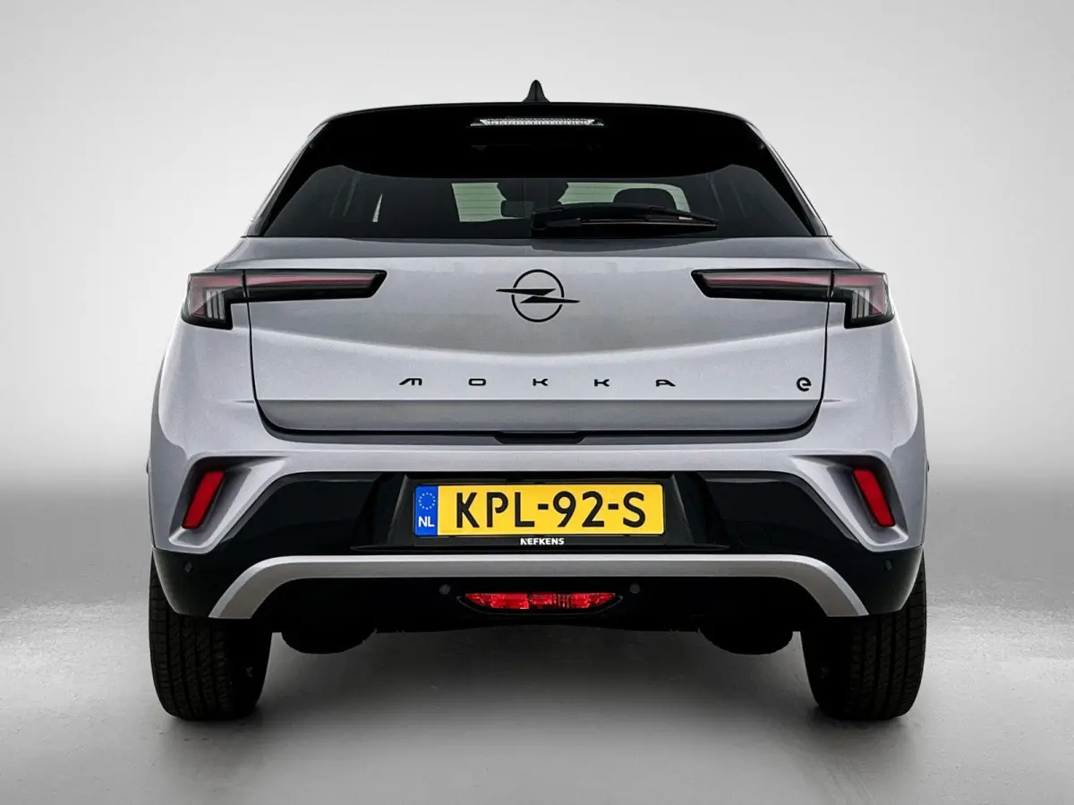 156pk GS 54 kWh Automaat | Navigatie | Climate Control | Accu 97% | Adaptieve Cruise Control | Camera | Dodehoekdetectie | LED | 17"LMV |