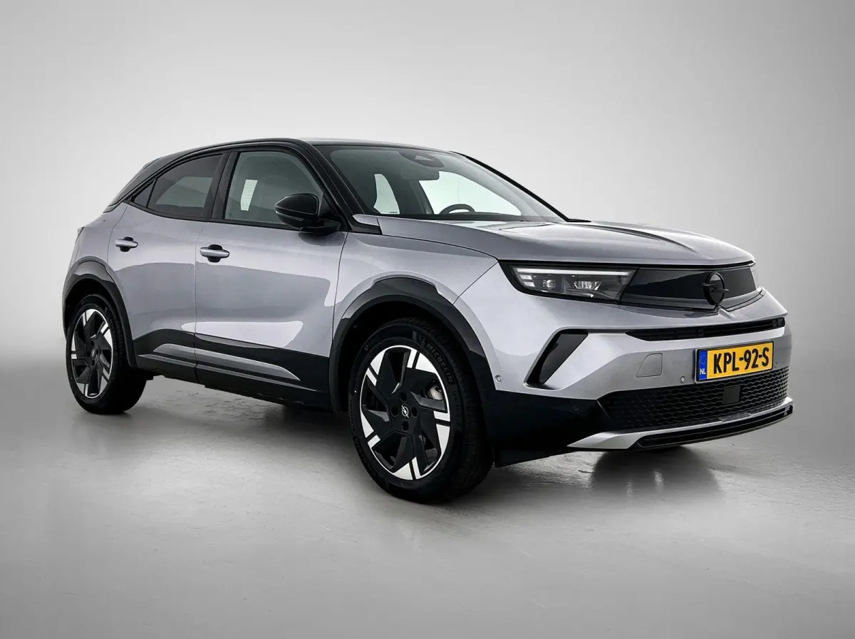 156pk GS 54 kWh Automaat | Navigatie | Climate Control | Accu 97% | Adaptieve Cruise Control | Camera | Dodehoekdetectie | LED | 17"LMV |