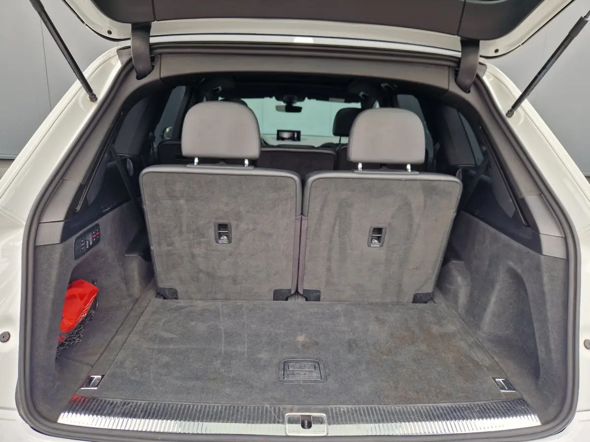 3.0 TDI Quattro 272PK Pro Line + 7p /SQ7 /Virtual /ACC /Pano