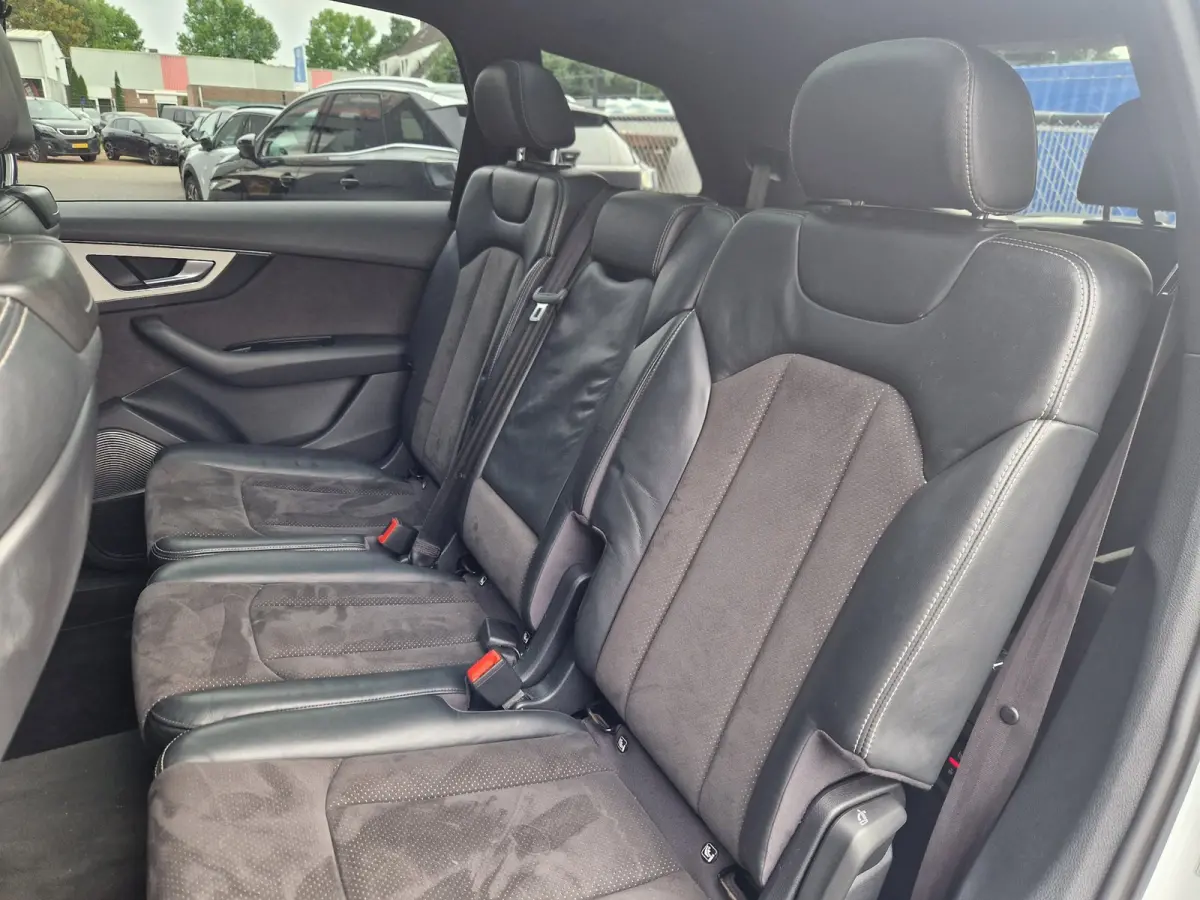 3.0 TDI Quattro 272PK Pro Line + 7p /SQ7 /Virtual /ACC /Pano