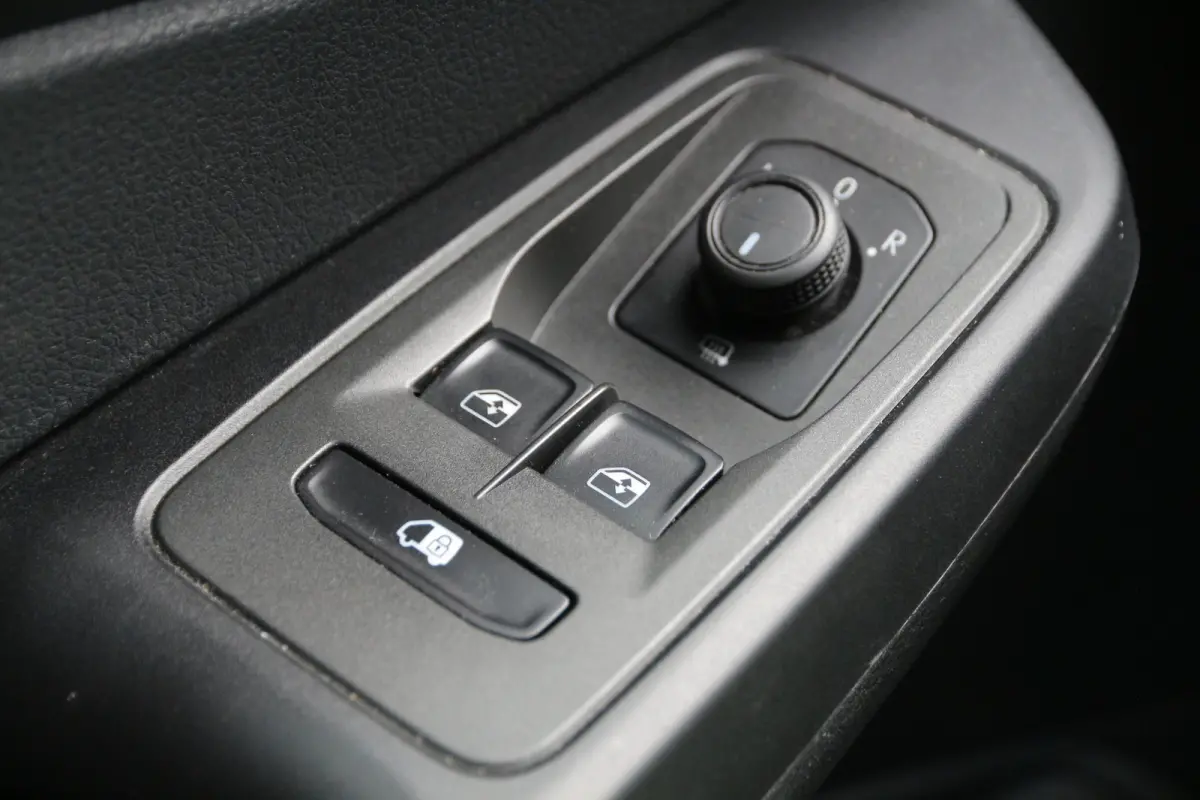 Maxi 2.0 TDI | Aut. | LED | Standkachel | Cruise | Clima..