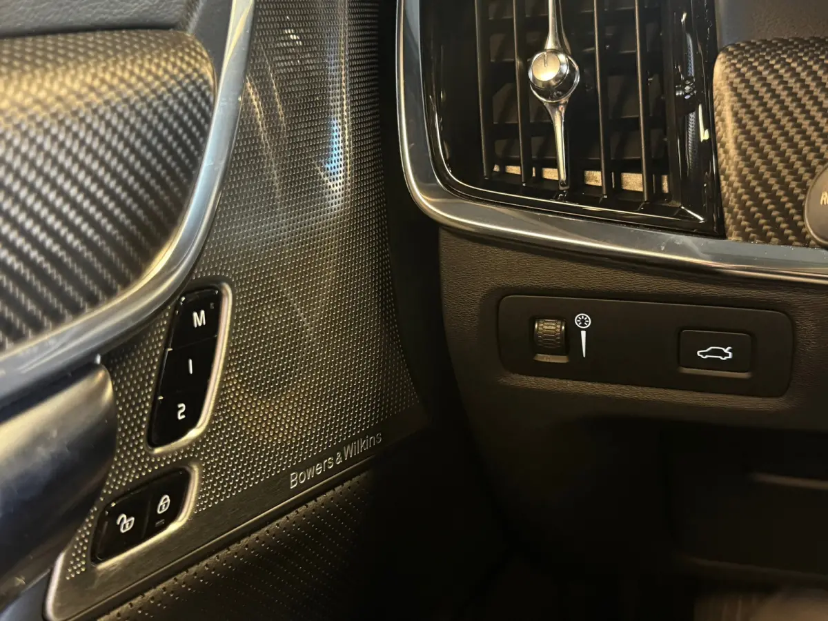 T6 Polestar l 360 camera l HUD l Luchtvering l Bowers l Memory