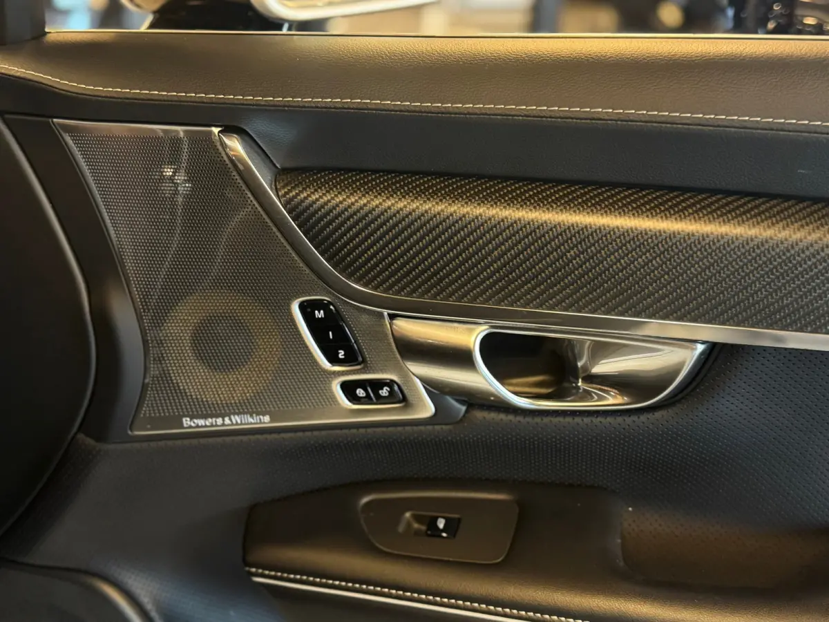 T6 Polestar l 360 camera l HUD l Luchtvering l Bowers l Memory