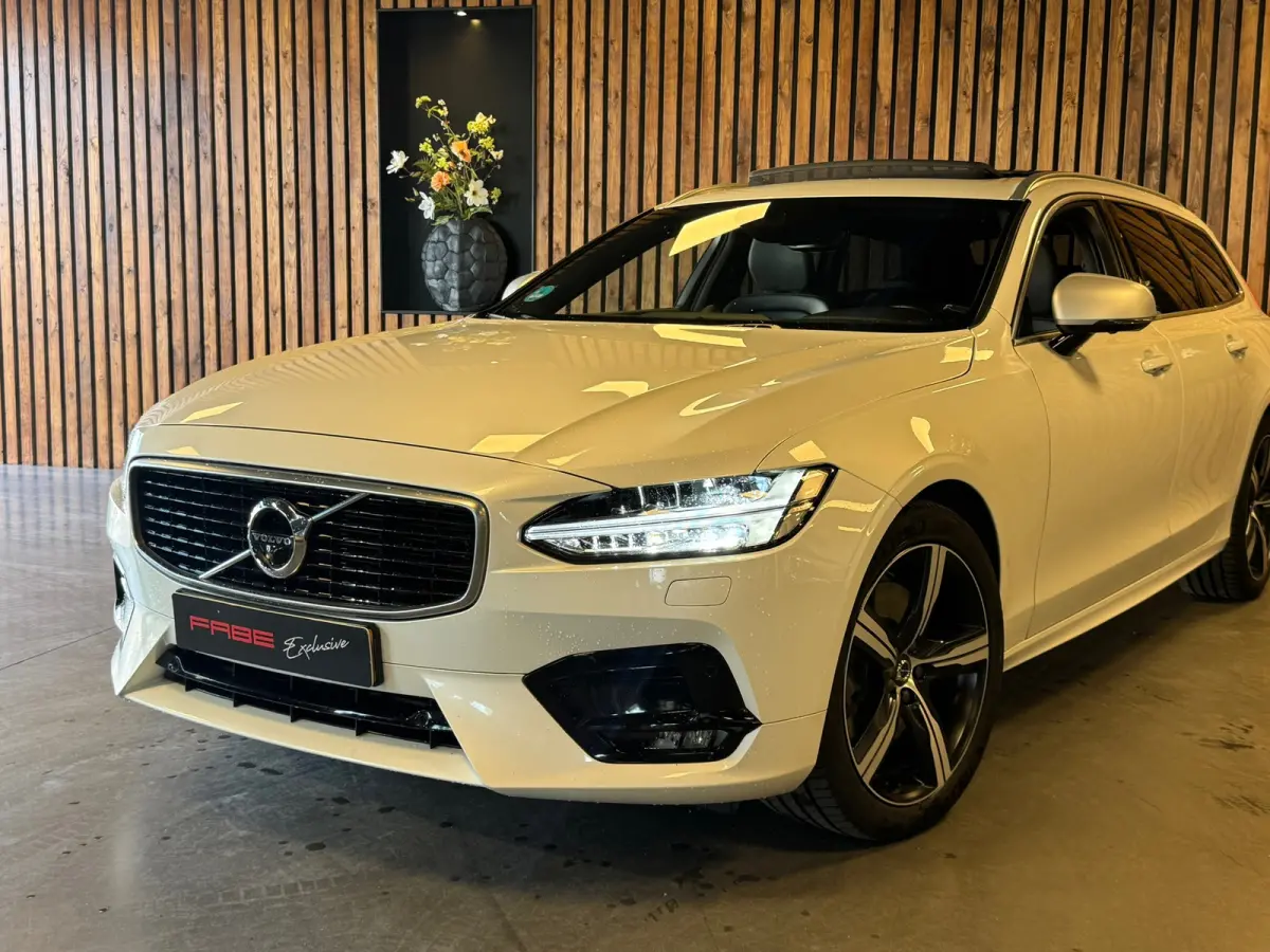 T6 Polestar l 360 camera l HUD l Luchtvering l Bowers l Memory