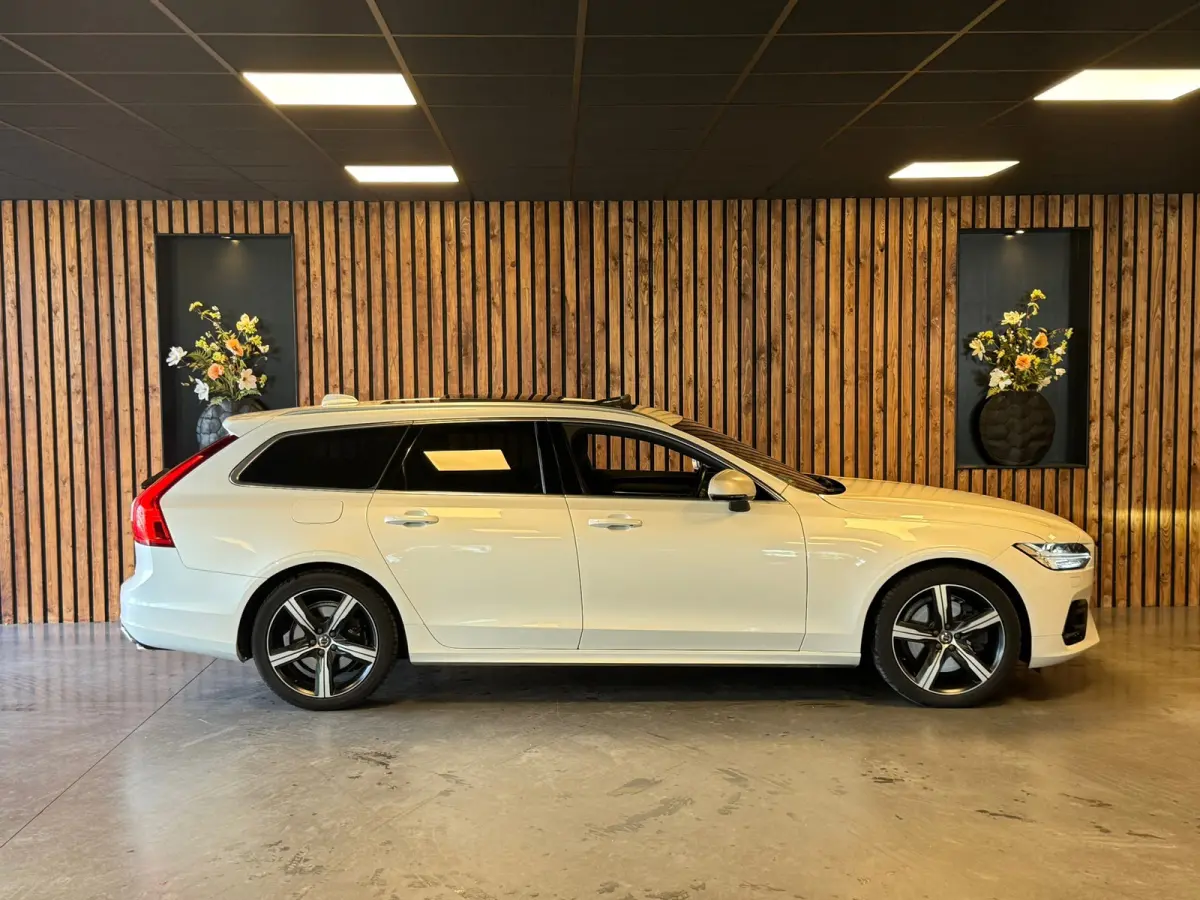 T6 Polestar l 360 camera l HUD l Luchtvering l Bowers l Memory