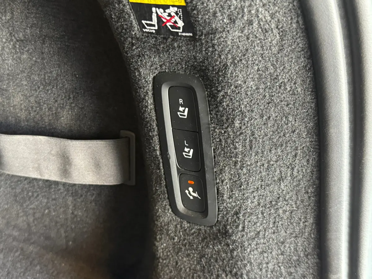 T6 Polestar l 360 camera l HUD l Luchtvering l Bowers l Memory