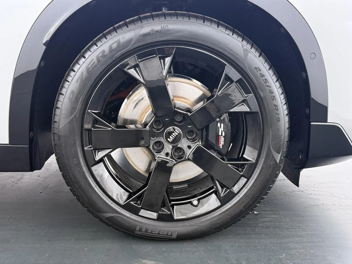 E John Cooper Works | Pakket L