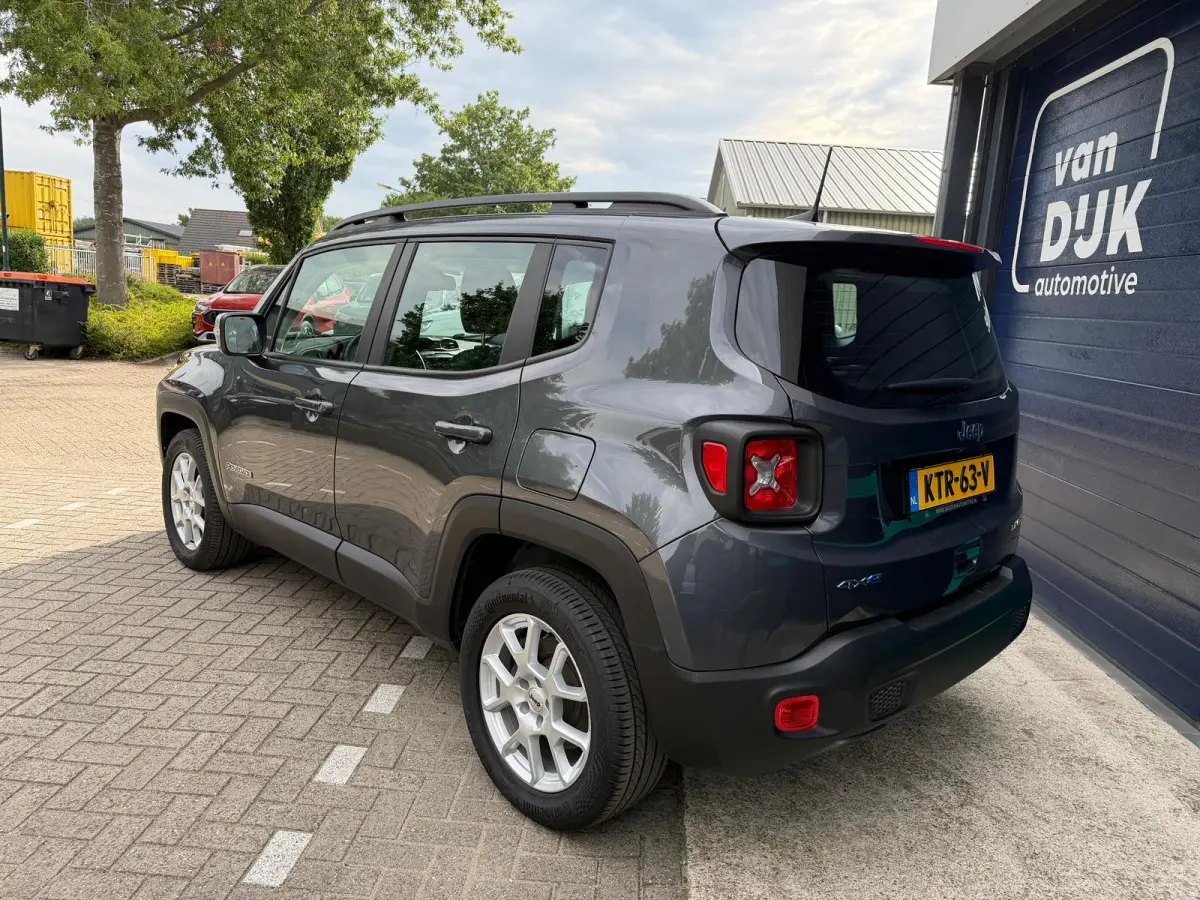 4xe 190 Plug-in Hybrid Electric Limited Camera Winter Pakket Dode hoekdetectie Navigatie 17 inch velgen