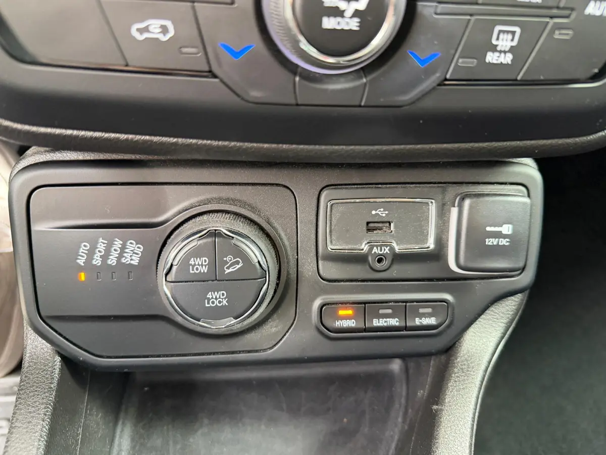 4xe 190 Plug-in Hybrid Electric Limited Camera Winter Pakket Dode hoekdetectie Navigatie 17 inch velgen