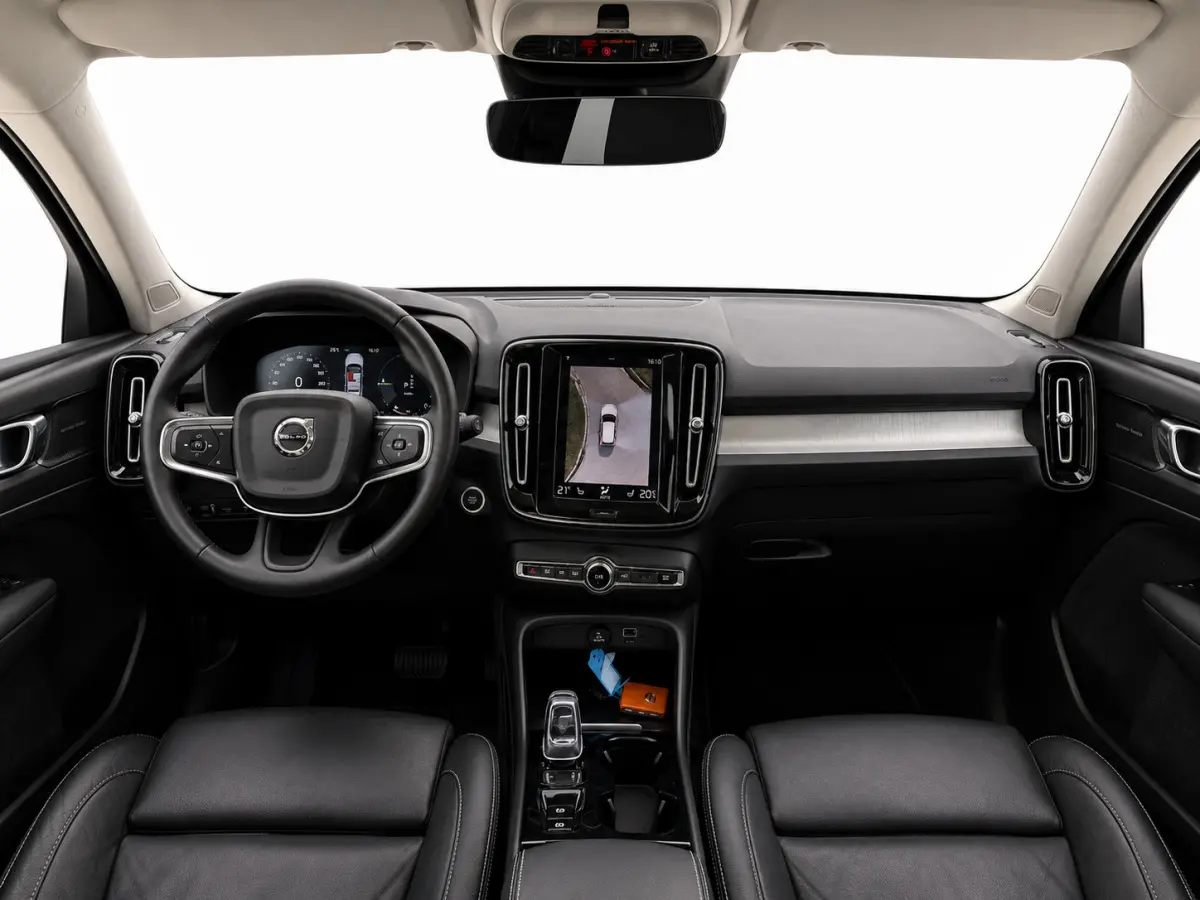 1.5 T4 Plug-in hybrid | Pano | Trekhaak | Leer | 360 Camera | Harman Kardon | Stuurwiel + achterbank verwarmd