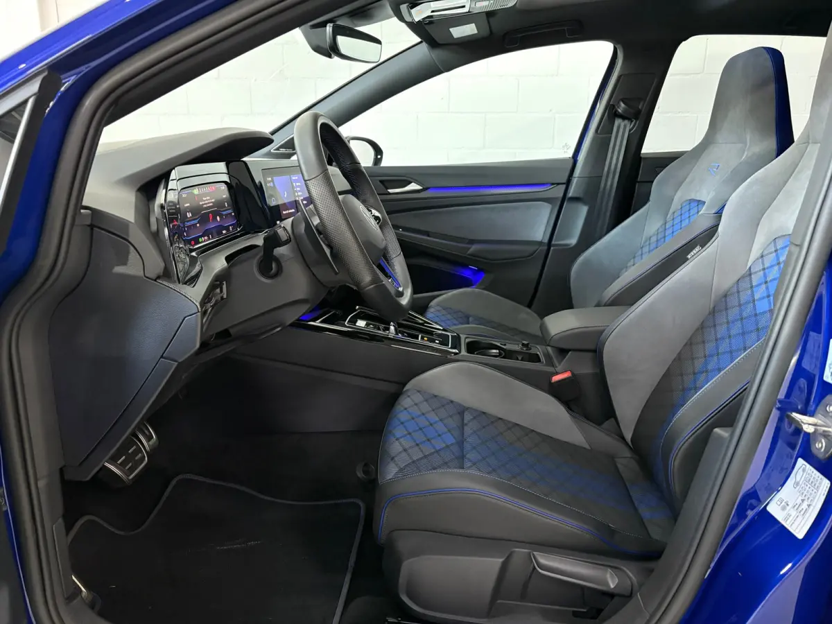 2.0 TSI R 4Motion, Pano, Akra, HK Audio, HUD