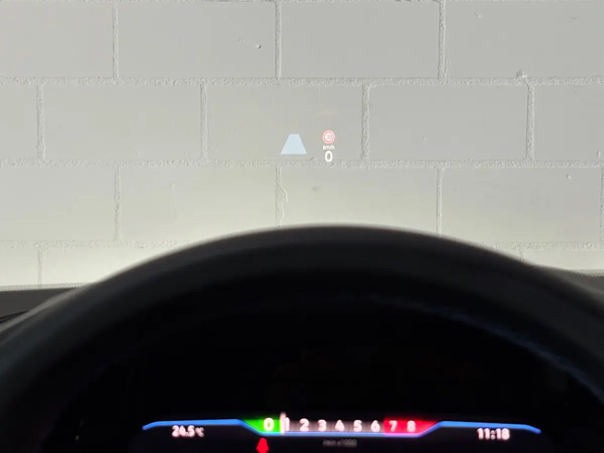 2.0 TSI R 4Motion, Pano, Akra, HK Audio, HUD