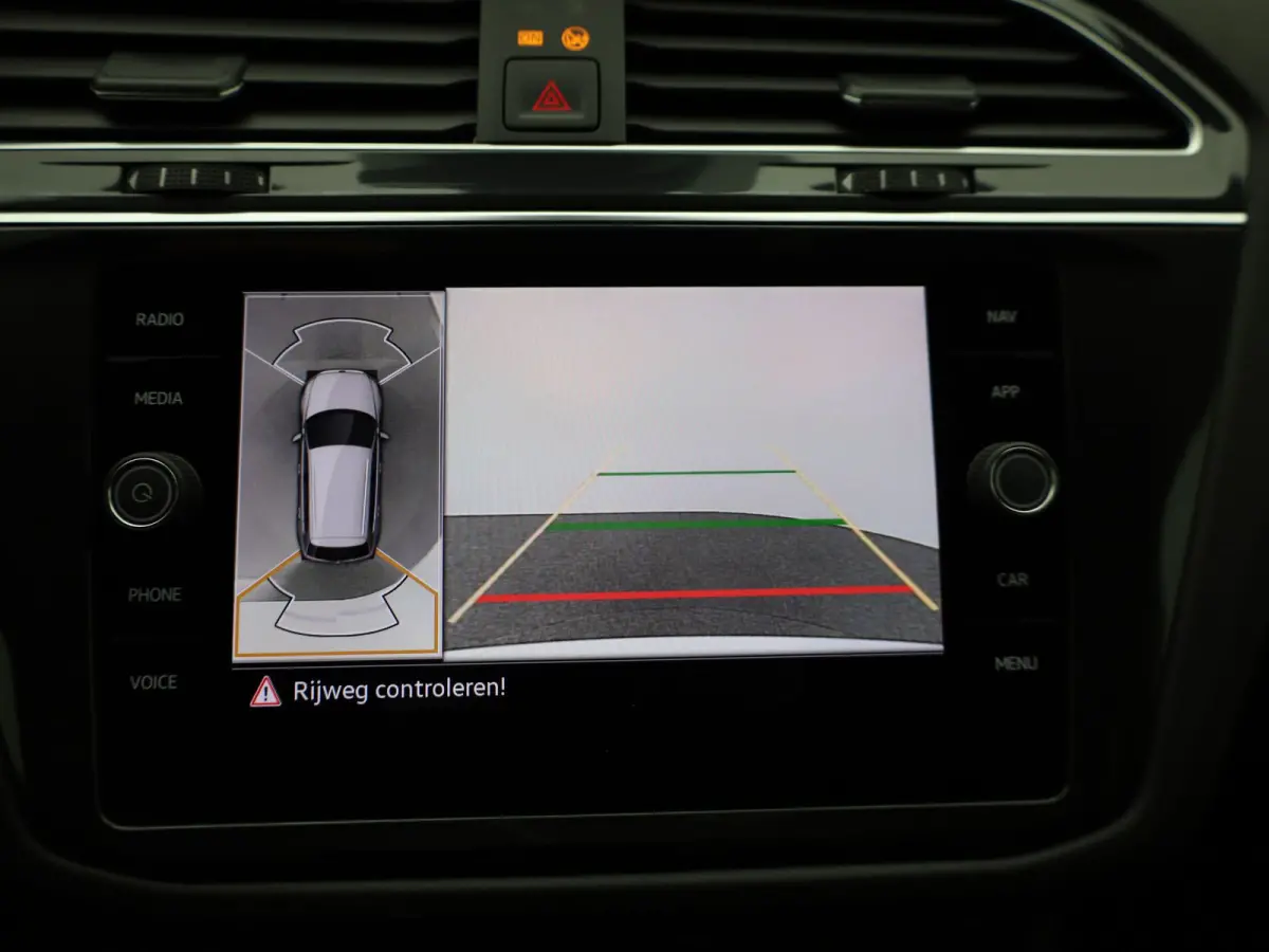 1.4 TSI eHybrid R-Line Business+ | 360 Camera | Panodak | 20'' | Keyless | Prijs Rijklaar!!