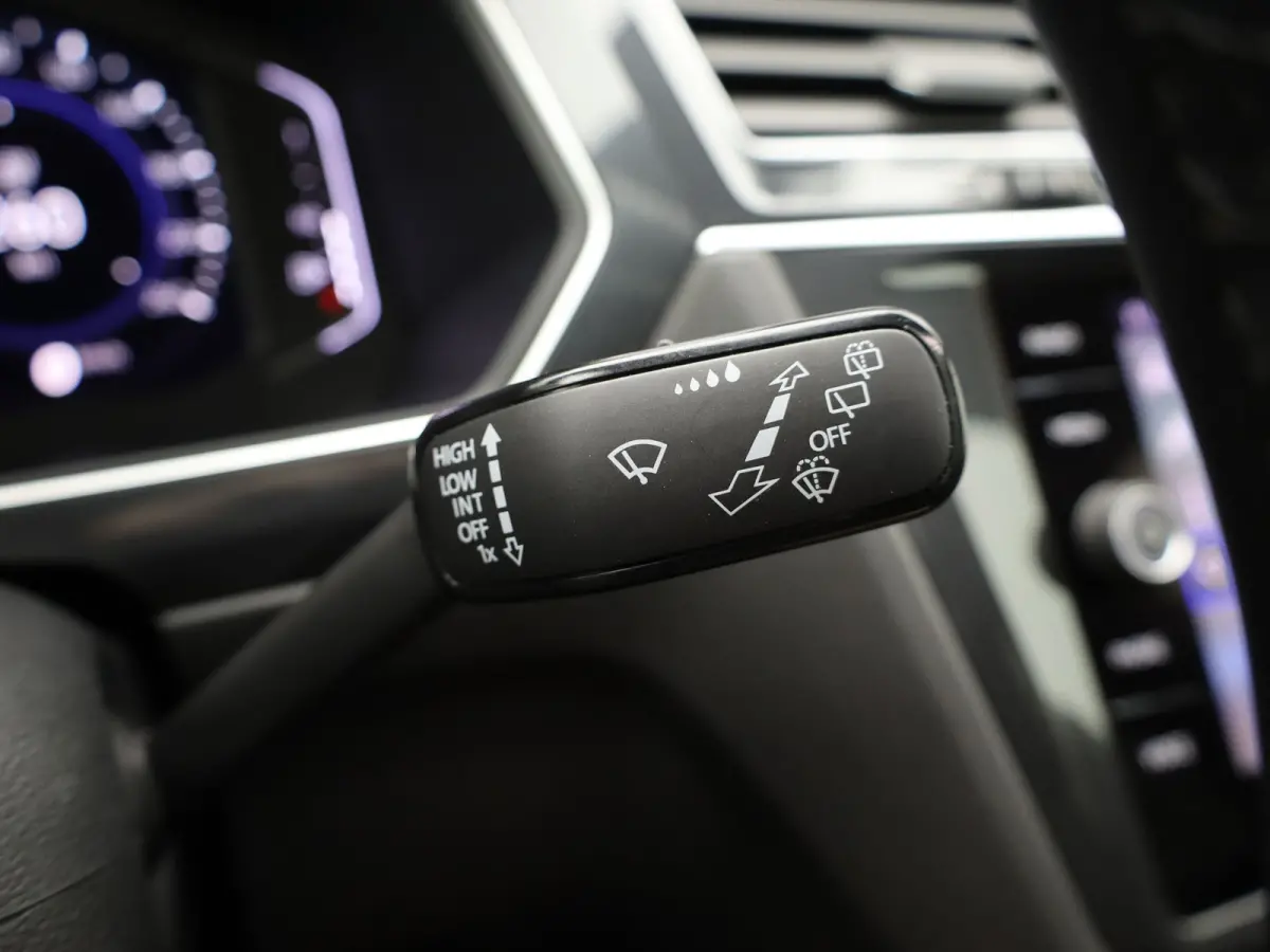 1.4 TSI eHybrid R-Line Business+ | 360 Camera | Panodak | 20'' | Keyless | Prijs Rijklaar!!