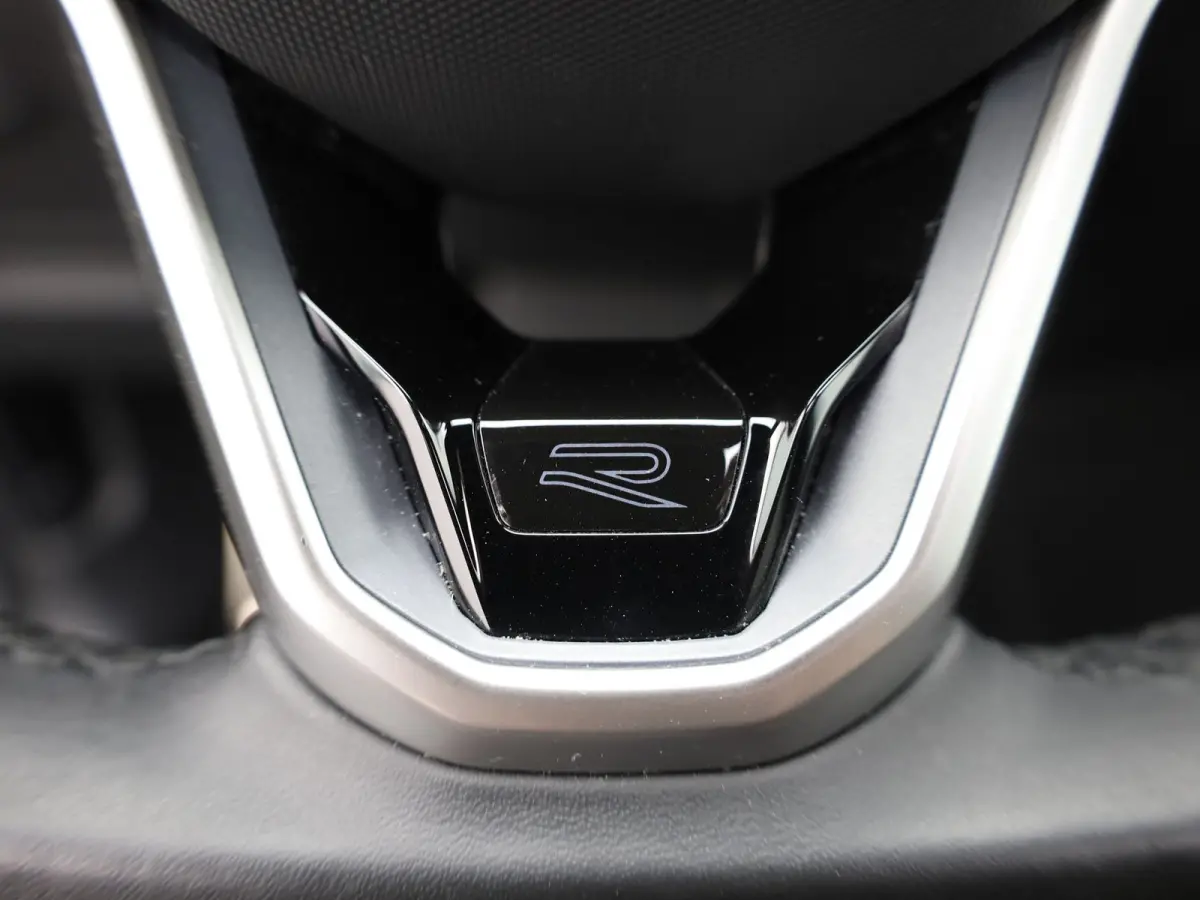 1.4 TSI eHybrid R-Line Business+ | 360 Camera | Panodak | 20'' | Keyless | Prijs Rijklaar!!