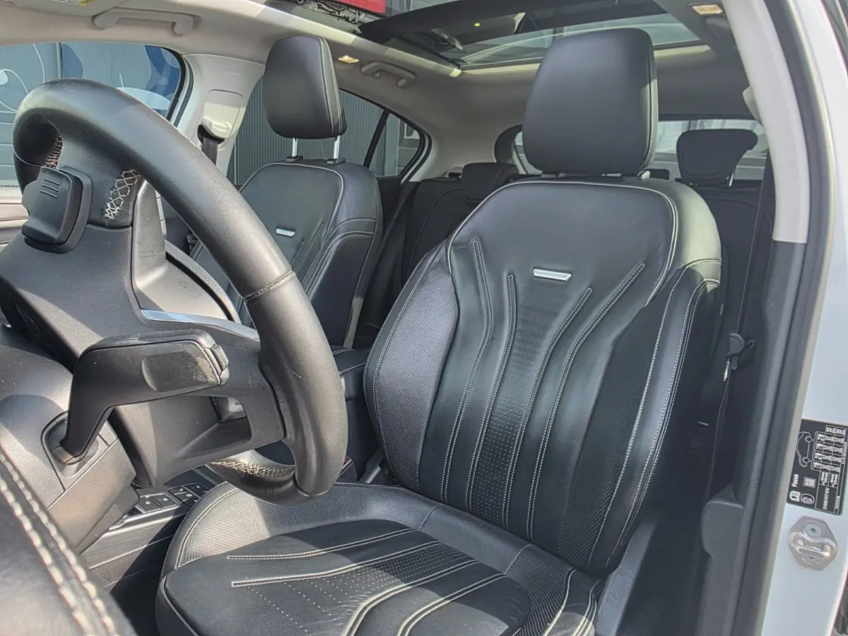 1.5 EcoBoost Vignale | PANO | LEDER | TREKHAAK | HEAD UP
